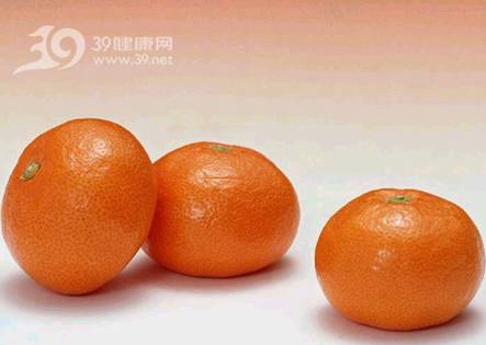 爱喝酒的老人常吃橘子