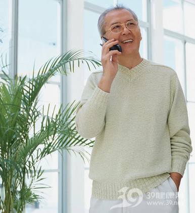 老人需警惕患慢性咽炎