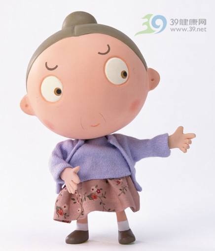 老人白发染黑危险更大