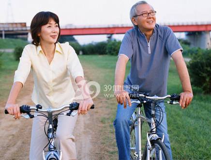 明明白白度晚年 快乐无比