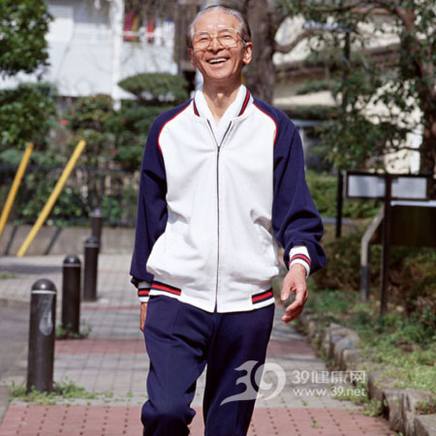 西班牙老人的生活