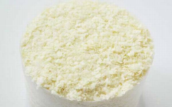 雪花粉是低筋还是高筋?