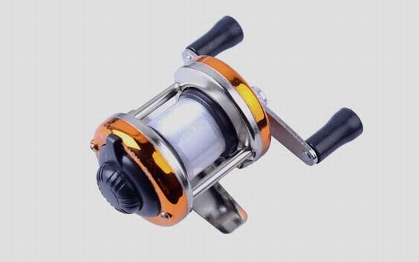 冰钓竿用什么渔轮好?