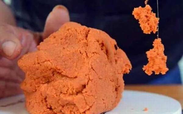 饵料入水就化怎么办?有5个常见的原因,很多新手都容易犯!