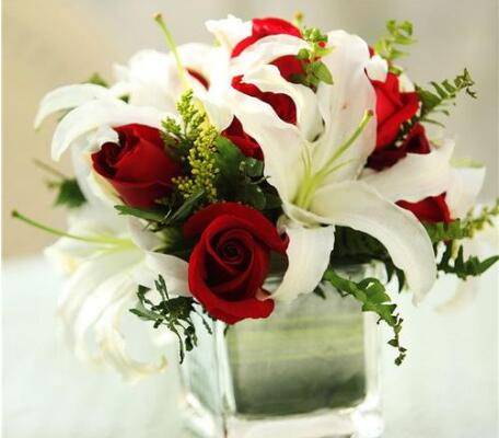 情人节鲜花如何延长花期 插花保鲜养护方法