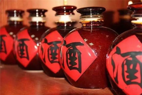 酒友们知道纯粮酒与酒精酒有什么区别吗?酿酒技术