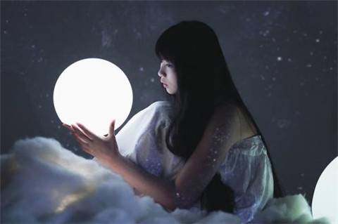 夏至花园的诗句