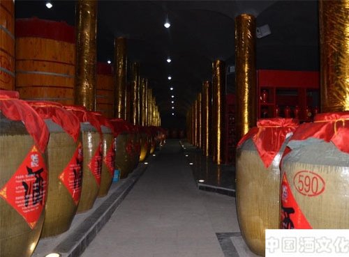 白酒在陈酿过程中的变化_调制酿造