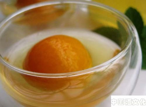 趣味自酿果酒——金桔酒的制作方法_调制酿造_