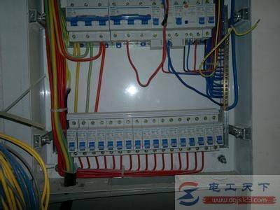 三相电变两相电怎么接线,三相电变两相电的接线图