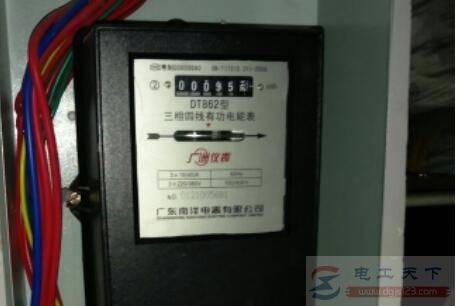 电表度数计算:上月减去本月用电度数吗?