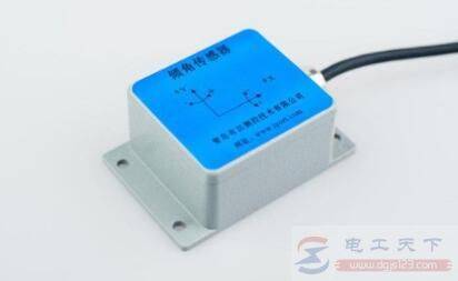 倾角传感器的精度指什么