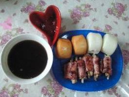 学生早餐:金银馒头+培根蘑菇卷 学生早餐:金银馒头+培根蘑菇卷