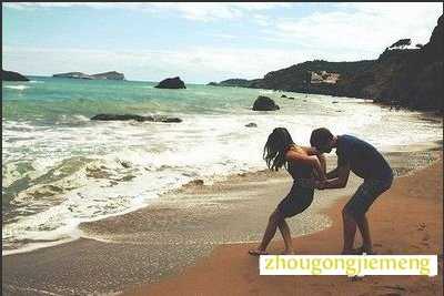 梦见自己很怕水